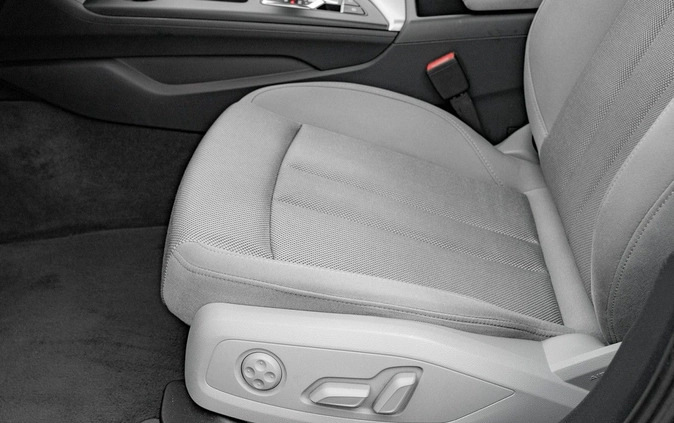 Audi A4 cena 146850 przebieg: 105228, rok produkcji 2020 z Drawsko Pomorskie małe 704